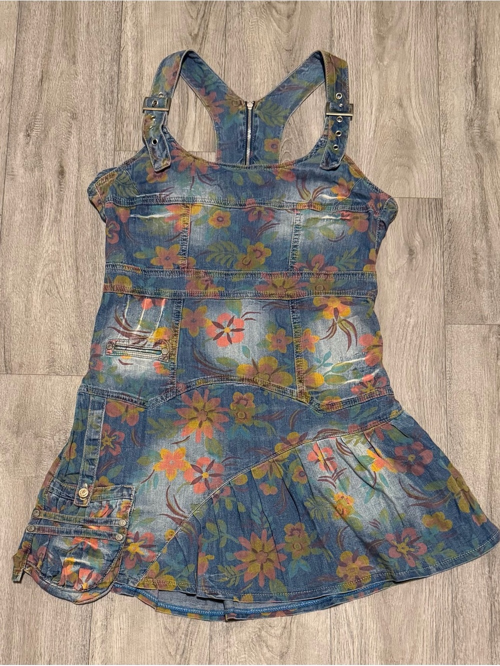 Lagarto Women's Size Medium Denim Bib Overall Dress All Over Floral Pattern